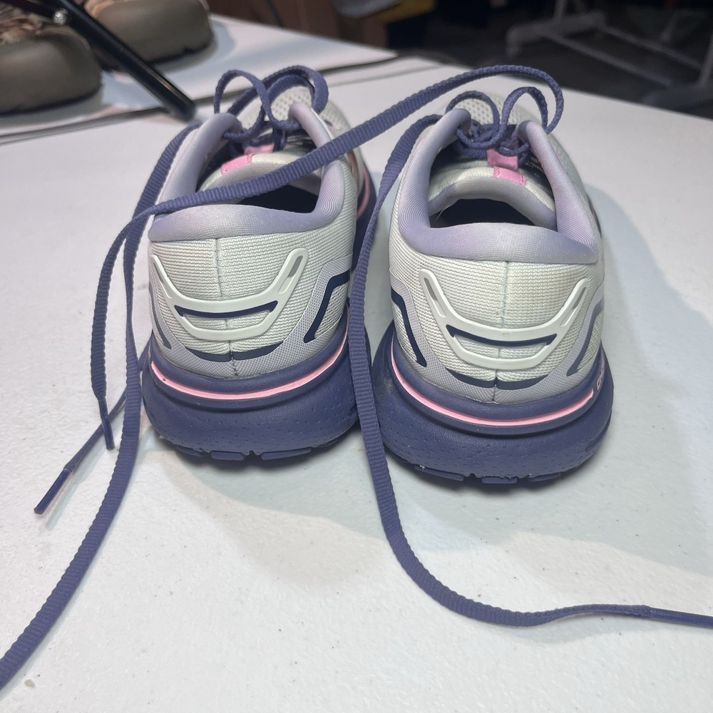Brooks Ghost 15 Light Gray Navy Blue Running Shoes 1203801B492 Women's Size 5 - Picture 4 of 7
